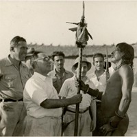 Getúlio Vargas em visita à Aldeia Karajá, na Ilha do Bananal (TO) - 1940
